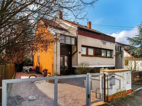 Prodej rodinného domu 5+kk, 165m² s garáží, Praha - Hodkovičky